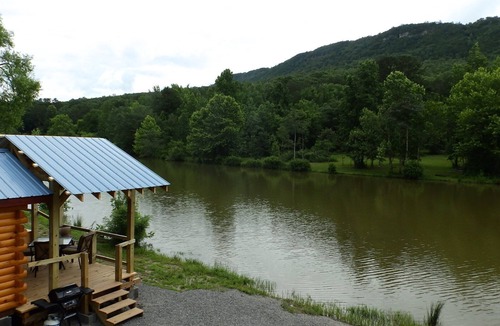 Whiteside Cabin | Tennessee River Gorge® Island Cabins® Swimming Pool-Stay 3-4th free!