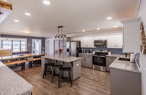Chickamauga Lake House | The All Seasons Resort: Pool, Hot Tub, & Private Dock