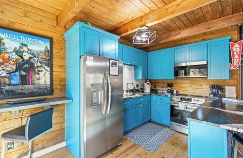 Blairsville Cabin | The Arcade at the Rise Retreat