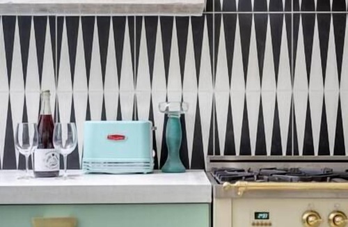 Midtown Apartment | The Aviary Summary: W