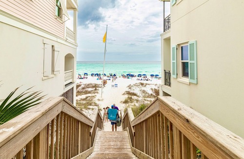 Miramar Beach House | The Barnacle: Private beach steps away, Heated pool, Golf cart, Game room, Bunks