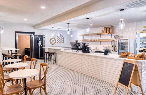 Biloxi Condo | The Bella`s Swing & Sway Suite, Sleeps 2, King Bed, Private Patio
