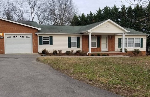 Cedar Bluff House | *The Blessed Way* Ready for your large group! 15 minutes to UT/Downtown