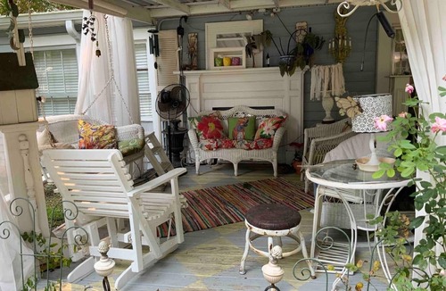 Ruston House | The Bungalow…cozy, comfortable, convenient! Three blocks to La Tech campus.