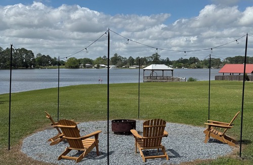 Moultrie Villa | The Charming Villa B, pool, lake view