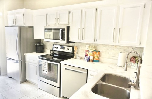Bella Vista Condo | The Coastal Haven Walk To Beach! REMODELED