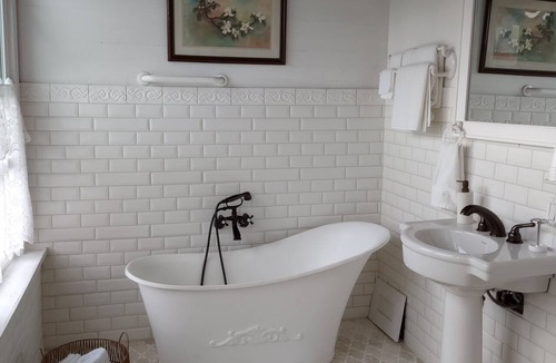 Waterview Bed & Breakfast | The Concetta De Bed & Breakfast