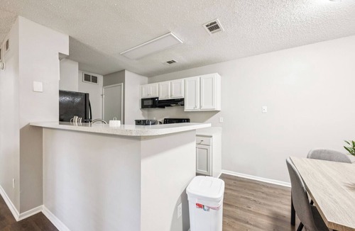 Huntsville Apartment | The Davis 916 I Comfy 2 Bed 2 Bath