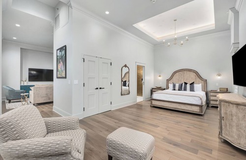 Cullman Hotel | The Flying Fifty, a Luxury Boutique Hotel