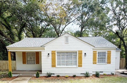 Tougaloo House | The Hanging Moss Retreat