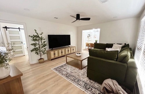 Tougaloo House | The Hanging Moss Retreat
