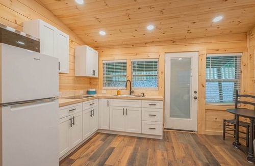 Gumlog House | The Hideaway Cottage @ Hartwell