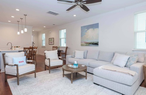 Oxford Condo | The Huddle on Hydrangea by Apex Short Term Stays