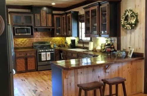 Taylor Cabin | The Lodge - Cypress Woods Place
