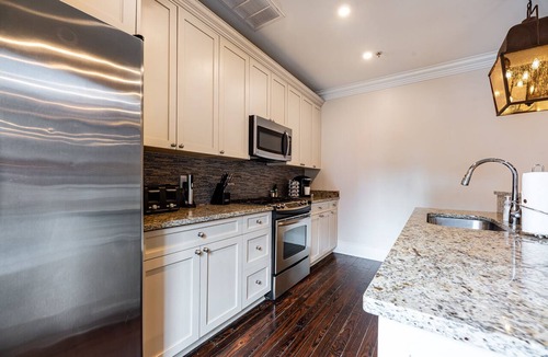 French Quarter Apartment | The Marcell - 2B/2B Top Floor, FQ Apt. 60 Day Min. Rental