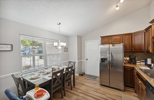 Hinesville House | The Marne Family Stay, Pets Welcome