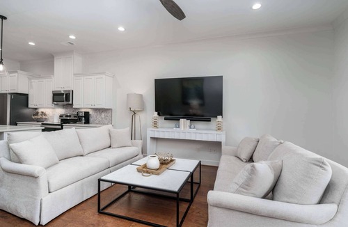 Tuscaloosa House | The Maxie at The Capstone | Luxury Townhome in Downtown Tuscaloosa