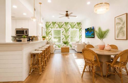 Palm Beach Apartment | The Palm Beach House - Tropical