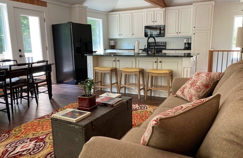 Columbus House | The Porch House is New!