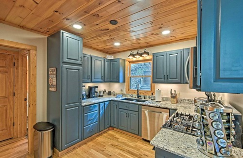 Ellijay House | The Rainbow Lodge- Riverfront, Fiber, HotTub, Fish, DogOK, Game Room, Movie Room