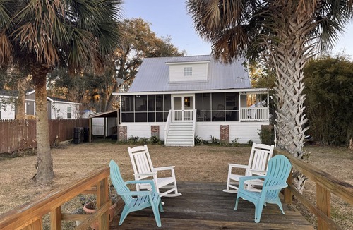 Midway House | THE RIVERSIDE RETREAT - 30 minutes from SAVANNAH GA- FLOAT/BOAT/RINSE/REPEAT