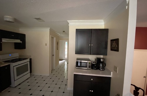 Snellville House | The serene manor is very quiet, spacious & secure