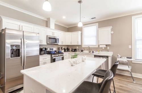 Crosstown House | The Serenity 3BR Gem near Memphis Best Attractions! Fenced Yard~Pet Friendly!