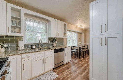 Lithonia House | The Stonecrest Escape | Spacious 4 Bedroom