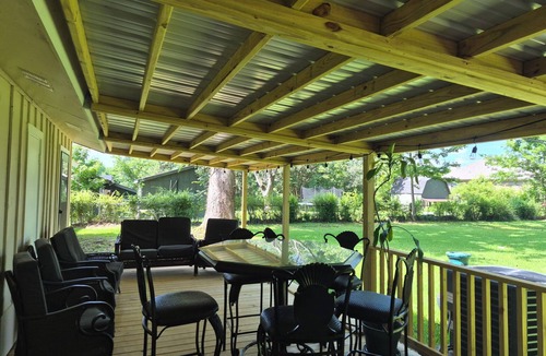 Jacksonville House | The sunset is Charming 3-bedroom house with AC in wonderful Jacksonville