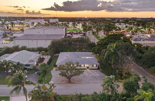 Tropic Isle Apartment | The Tide: 2 Miles to Atlantic Ave - Walk to Beach