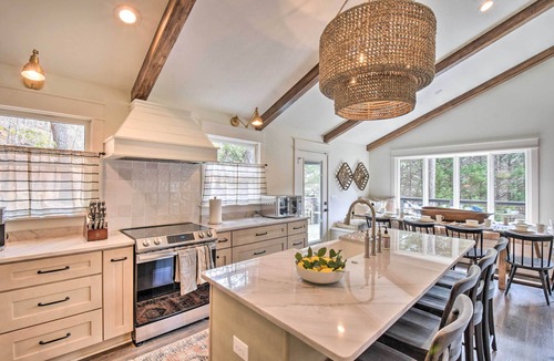 Wiley House | The Ultimate Luxury Retreat on Lake Burton!