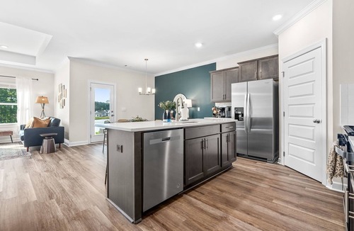Auburn House | The Villa at Farmville Lakes