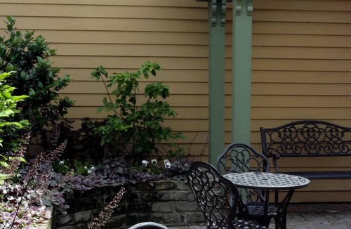 Historic District - North Apartment | The Washington Square Carriage House