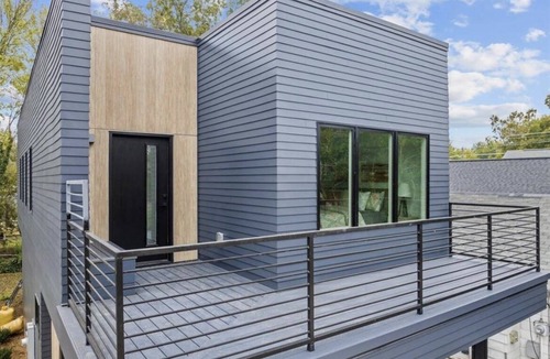 Downtown House | The Worth Modern: Downtown 3BR home