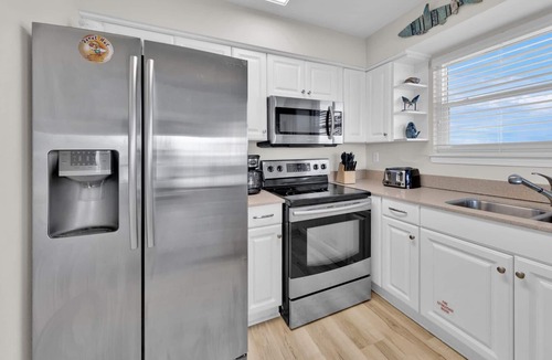 Seagrove Beach House | Third Floor End Unit, Beach service included, 2 chairs & 1 umbrella, Mar-Oct