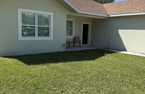 Orange City House | This 3 bedroom, 2 bath home in Orange City offers both comfort and convenience.