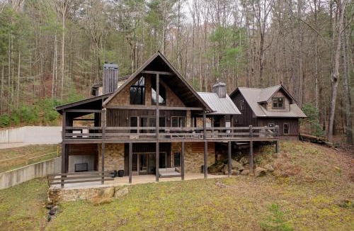 Cherry Log Ski Chalet | This chalet is luxury and mountain charm all wrapped up in one