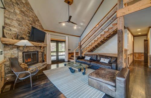 Cherry Log Ski Chalet | This chalet is luxury and mountain charm all wrapped up in one