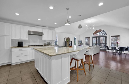 Chamblee House | This house is a 3 bedroom(s), 2 bathrooms, located in Chamblee, GA.
