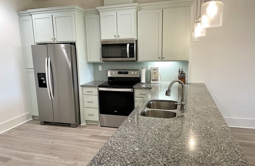 Jekyll Island Condo | Three bedroom, three bathroom condo! Minutes from beaches, waterpark, and shops
