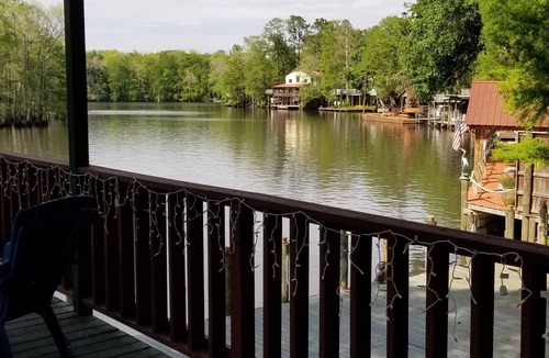 Killian House | Tickfaw River House - sleeps 8- has 5 beds-Pet Friendly