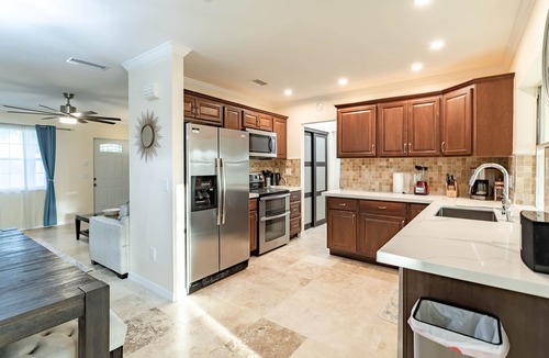 Echo Lake House | Tiki Paradise Oasis Home + Pool, Tiki Hut & 10 Min to Beach! New Outdoor Kitchen