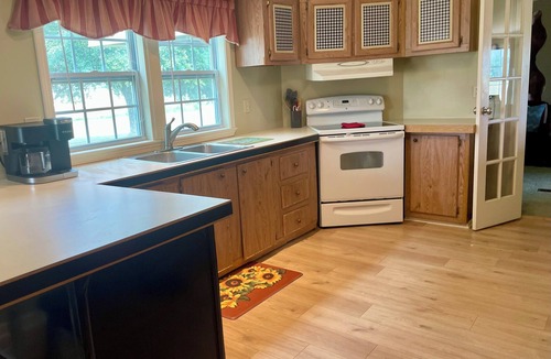 Vienna House | Times Past Ranch House with Ramp and Pet Friendly