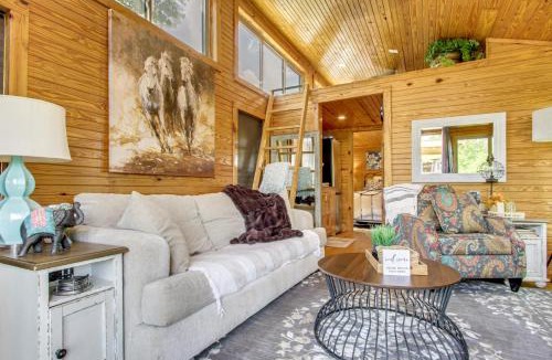 Rogersville House | Tiny Cabin Getaway in the Tennessee River Valley