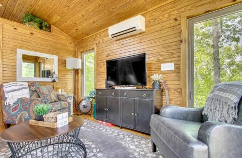 Rogersville House | Tiny Cabin Getaway in the Tennessee River Valley