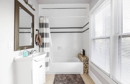 East Side House | Tiny House Living in heart of ATL +secret backyard