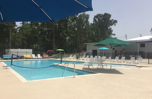 Negreet Cabin | Toledo Bend RV Resort and Cabins