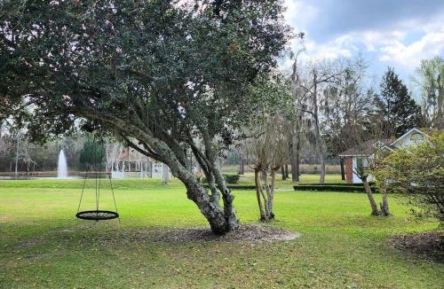 Midway House | Totally Rad Pad!