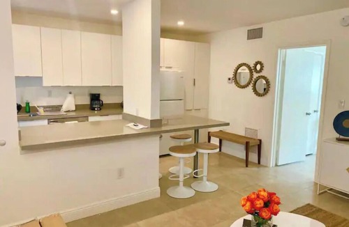 Key Biscayne Condo | Totally Updated unit 5 min from the beach😍 You’ll love it !