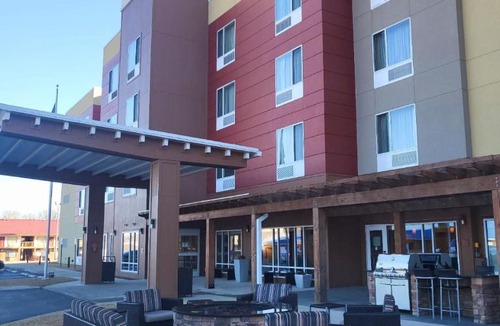 Cleveland Hotel | TownePlace Suites by Marriott Cleveland